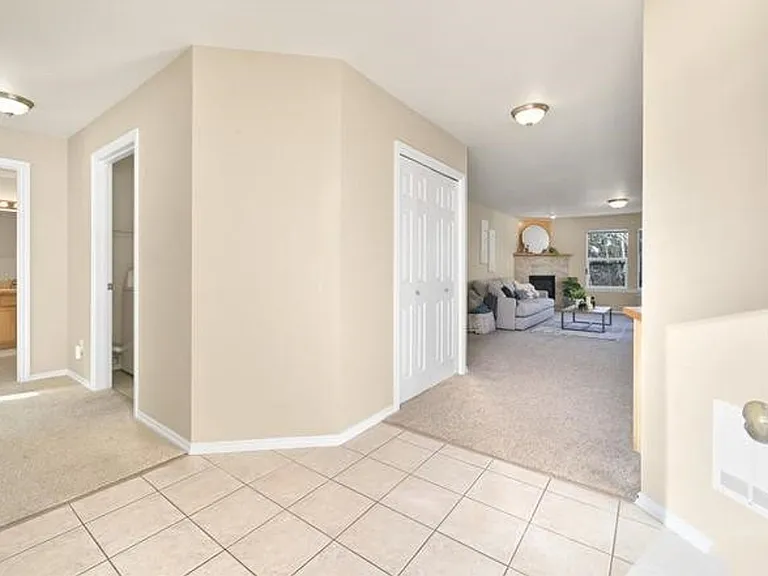 4160 Deemer Rd #202 — Photo 22