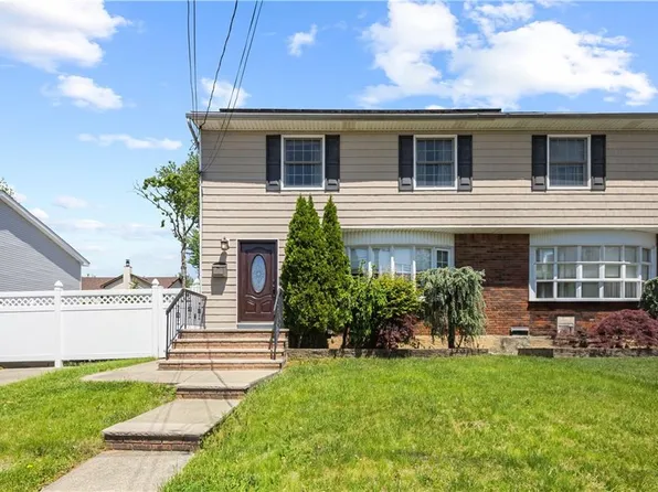 55 Dunbar St, Staten Island, NY 10308