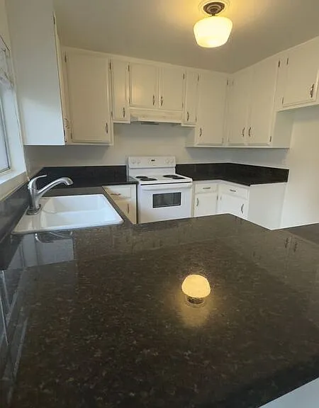 7350 Pickering Ave #8 — Photo 7