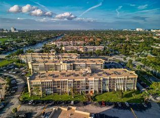 851 Three Islands Blvd APT 514, Hallandale, FL 33009