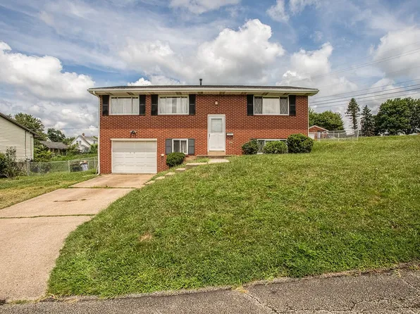 11 Sterling St, Uniontown, PA 15401