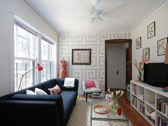 4th image of 523 W Fullerton Pkwy #2728149
