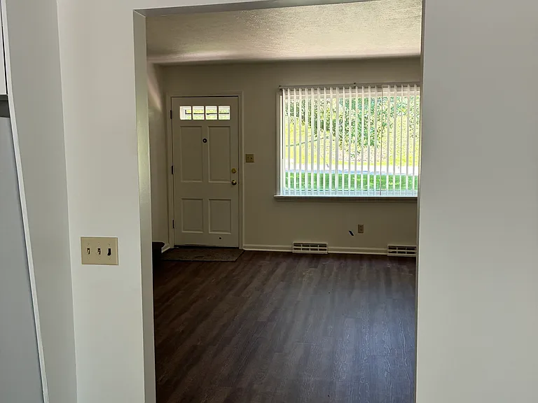 2567 Chamberlain Rd — Photo 10