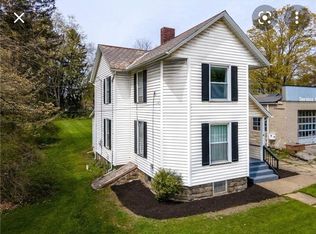 220 S New Castle St, New Wilmington, PA