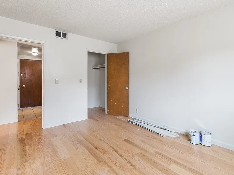 2606 Benvenue Ave — Photo 8