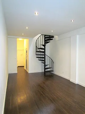 Rented by Mirador Real Estate | media 40