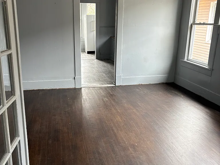 539 Kirby Pl — Photo 3