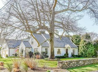 24 Barberry Ln, Madison, CT 06443