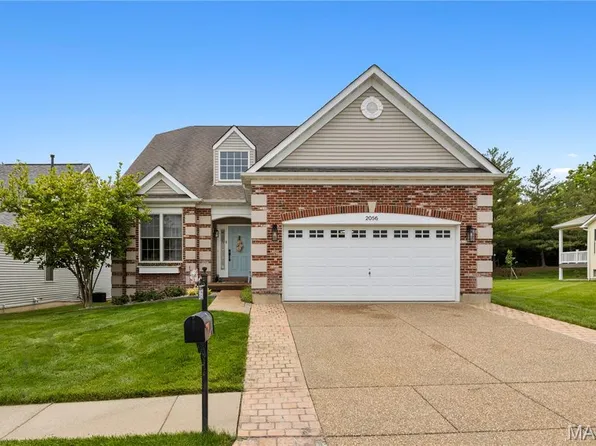 2056 Hawks Landing Dr, Lake Saint Louis, MO 63367