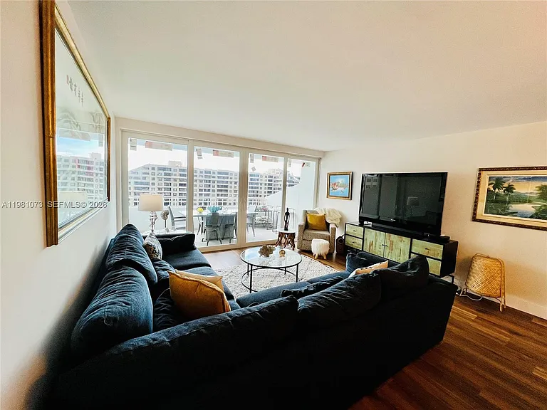 199 Ocean Lane Dr #1207 — Photo 9