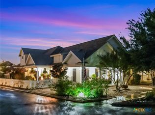 911 Hudson Ln, New Braunfels, TX 78130