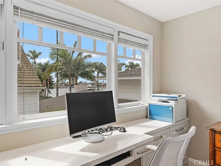 2431 Bayshore Dr — Photo 34