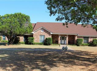 458 Leisure Cir, China Spring, TX 76633