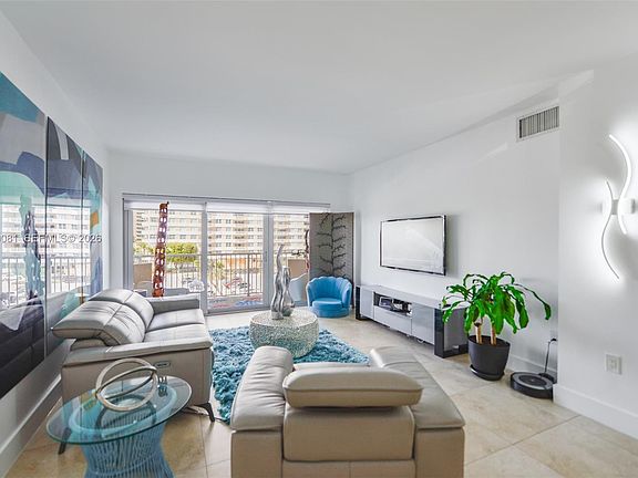 5th image of 1980 S Ocean Dr APT 4B
