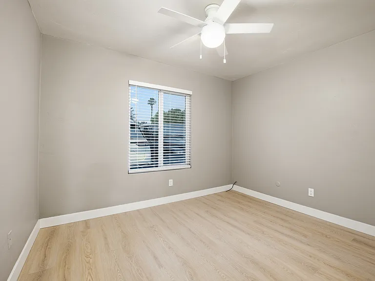 4021 Lamont St #2 — Photo 12