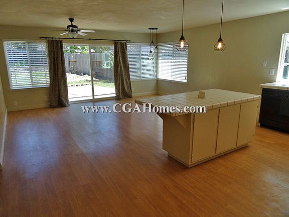 4th image of 6712 Shady Grove Ct