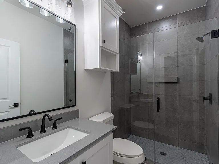 1001 Skyview St #2 — Photo 8