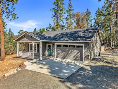 379 Squirrel Ln, Jacksonville, OR, 97530