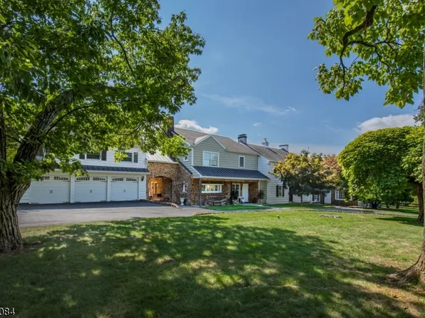 3 Deer Ridge Rd, Bernards Twp., NJ 07920