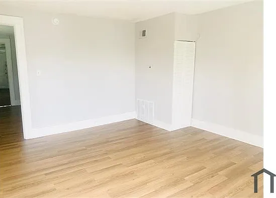 2904 Saint Xavier St #1 — Photo 4