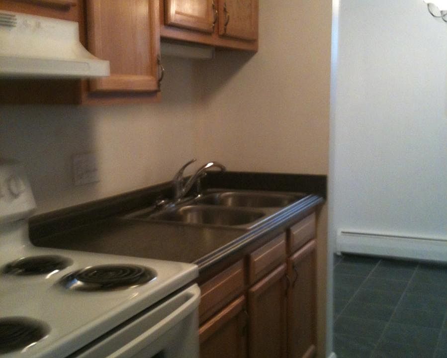 2nd image of 505 E Pine St APT 3