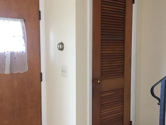 5th image of 4155 Indianola Ave