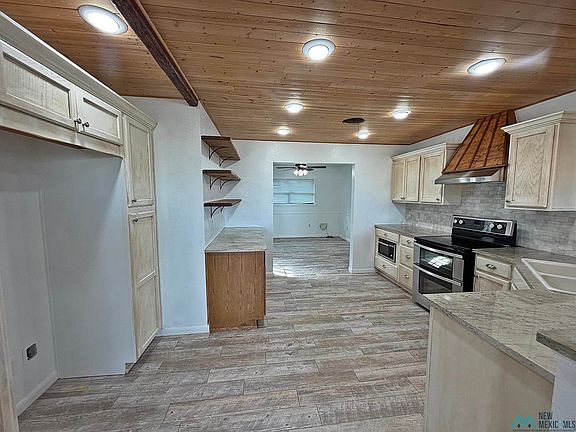 5th image of 514 Curry Rd E #D