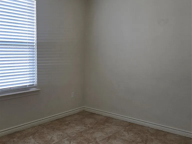 2724 Avenue D #9 — Photo 6
