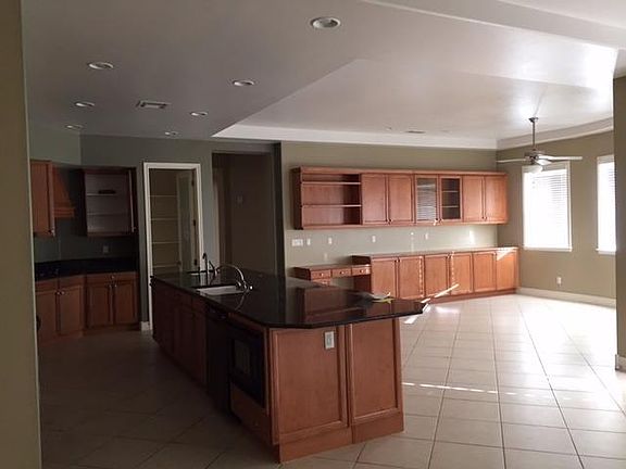 5th image of 11951 Amherst Ct