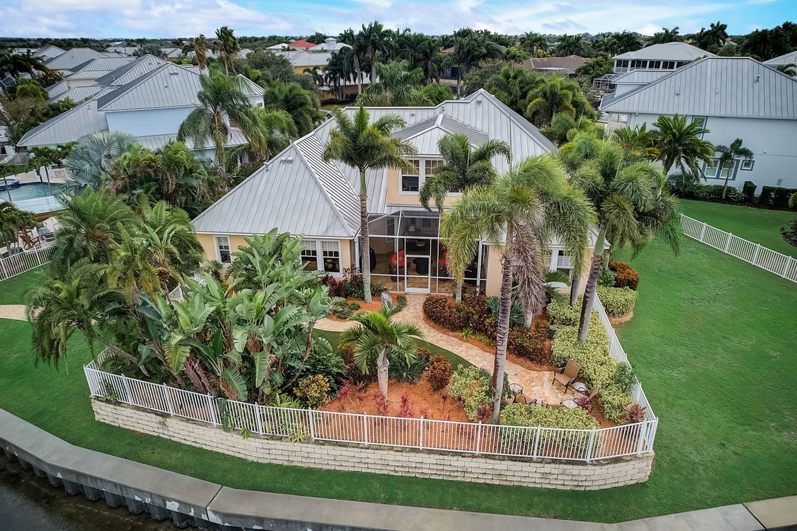 629 Mirabay Blvd, Apollo Beach, FL 33572 MLS T3484334 Zillow