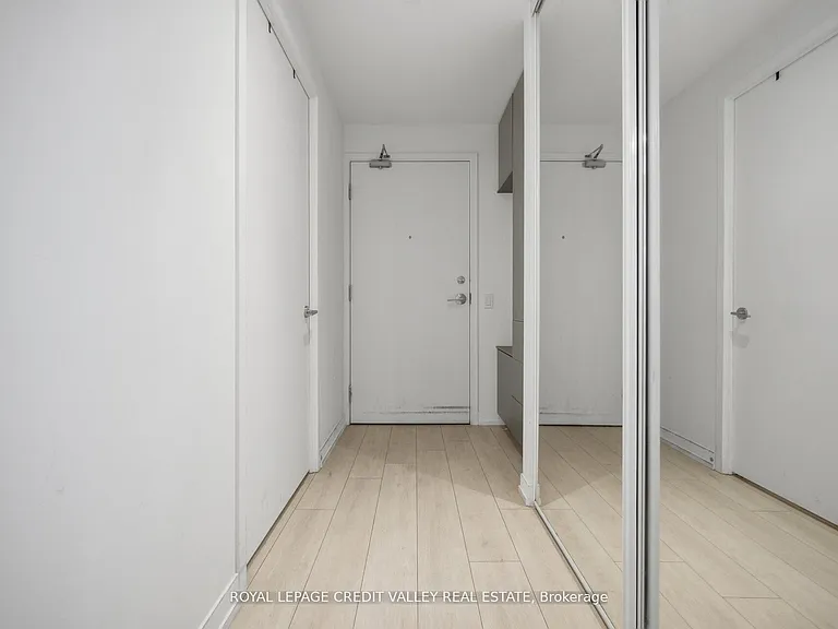 5 Buttermill Ave #1511 — Photo 5