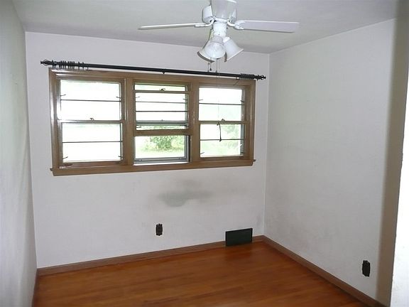5th image of 6881 Charles St