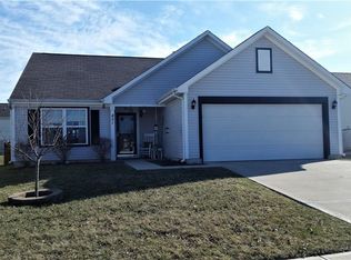 451 Pitch Pine Dr, Whiteland, IN 46184