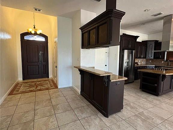 4th image of 3305 Lerma Dr