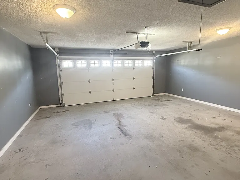 1132 Lancelot Ln — Photo 34