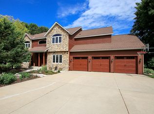 16694 206th Cir, Hutchinson, MN 55350