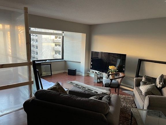 5th image of 207 5th Ave SW APT 305