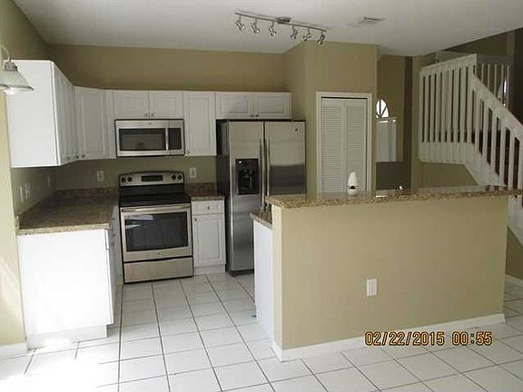 3rd image of 18760 NW 12th St