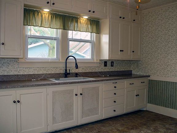 5th image of 436 N Bauman Ave