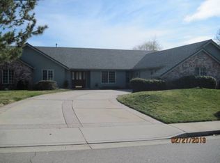 2202 Hope Ln, Redding, CA 96003