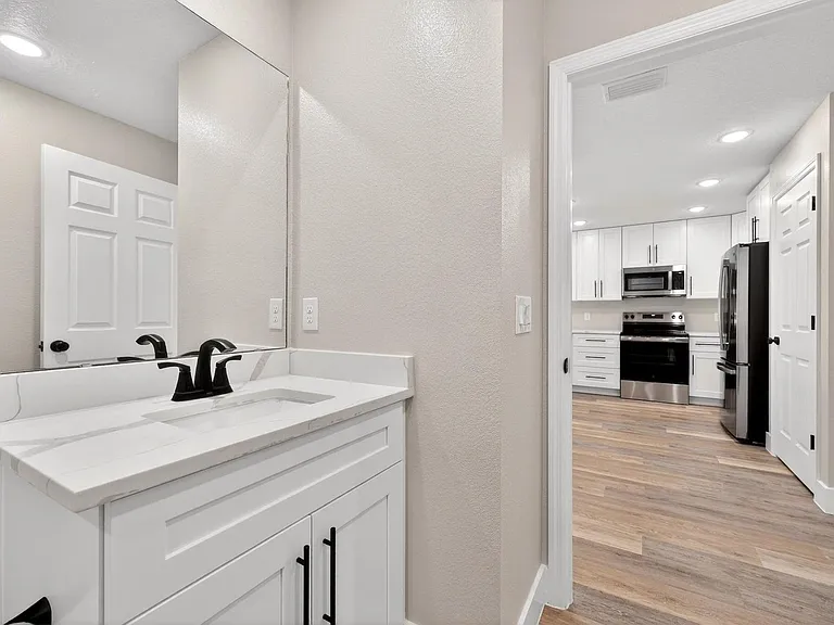 32629 Vista Ave — Photo 24