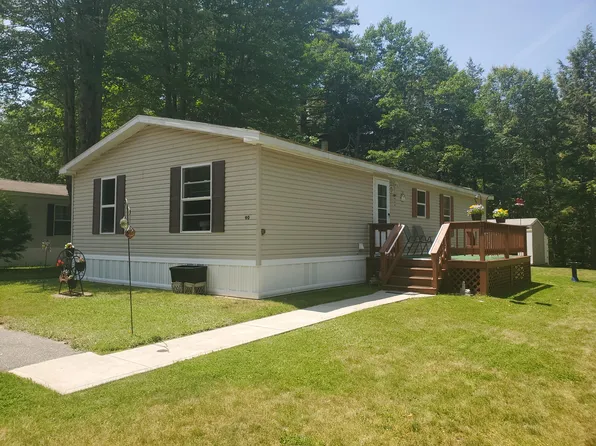 90 Maple Drive, Gorham, ME 04038