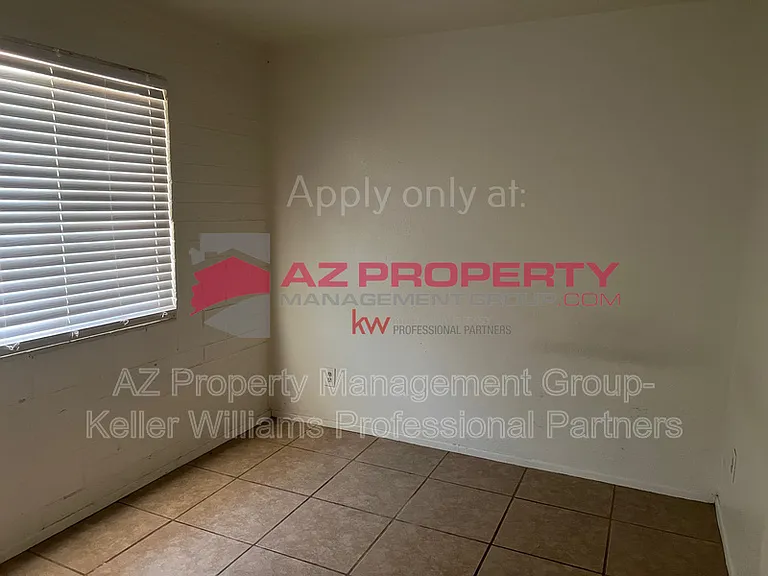 207 S 3rd St — Photo 6