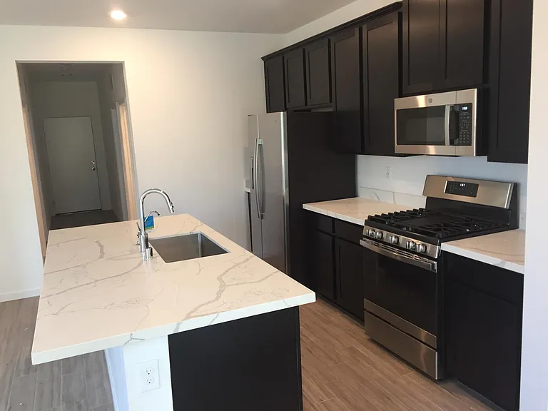 983 Crystal Grotto Ave — Photo 11
