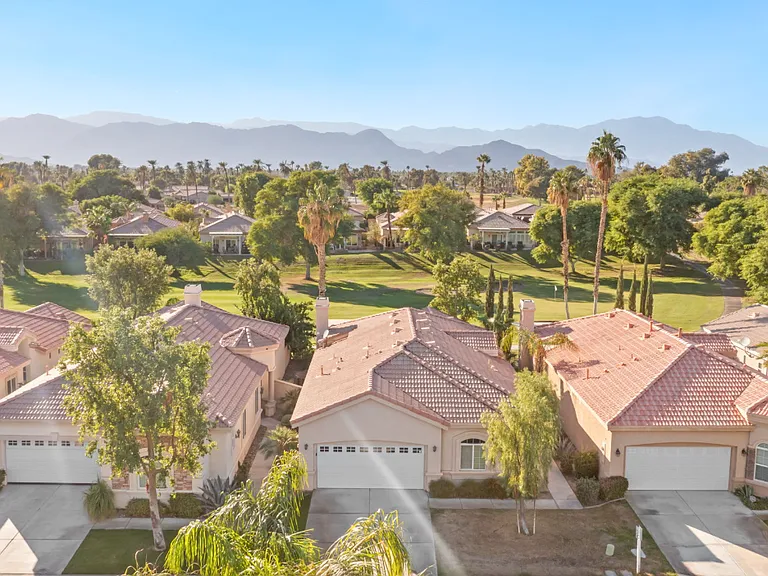48861 Heifitz Dr — Photo 39