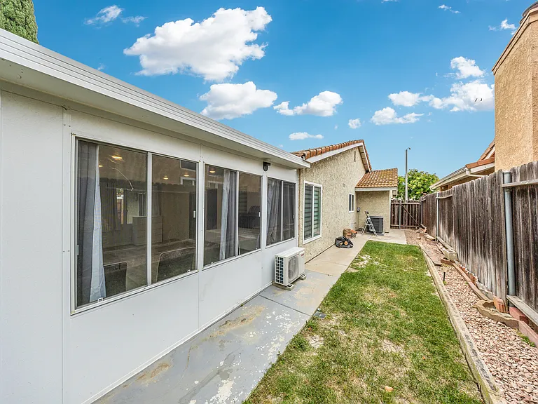15937 La Ronda Cir — Photo 36