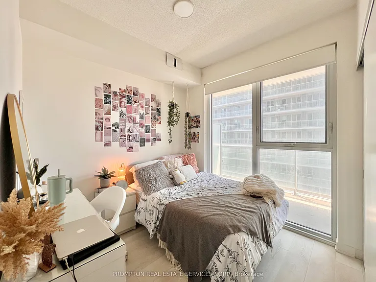 20 Richardson St #1707 — Photo 14