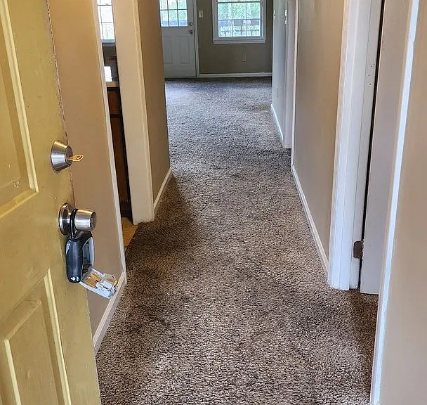 2604 Kennon Ct — Photo 2