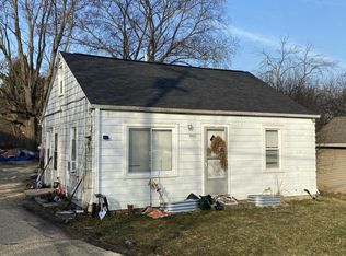 8621 North Granville ROAD, Milwaukee, WI