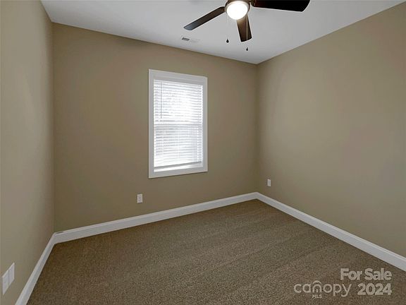 5th image of 101 W Park Dr